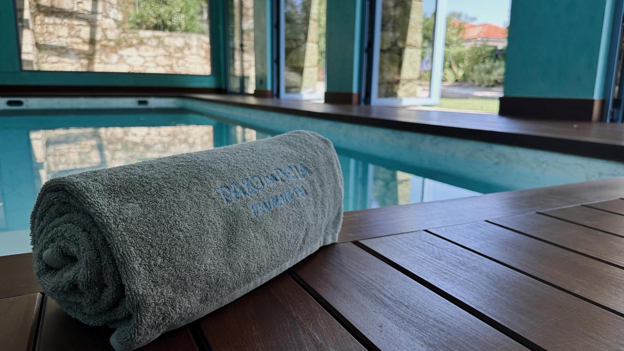 Pazo Da Pena Manzaneda Hotel Ngoại thất bức ảnh