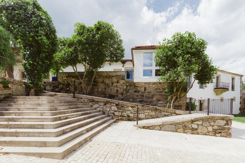 Pazo Da Pena Manzaneda Hotel Ngoại thất bức ảnh