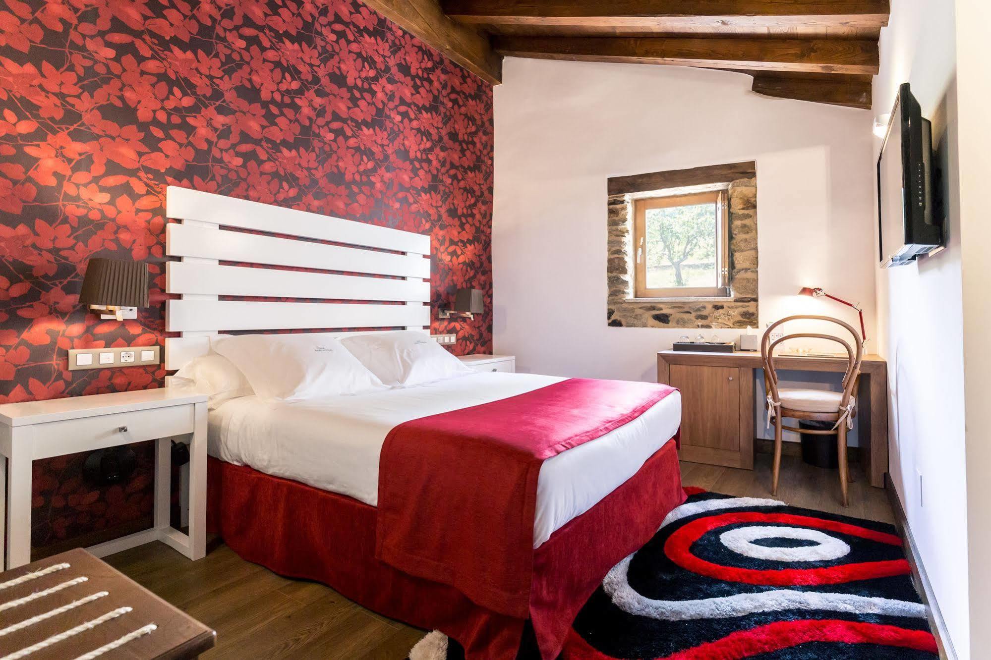 Pazo Da Pena Manzaneda Hotel Ngoại thất bức ảnh