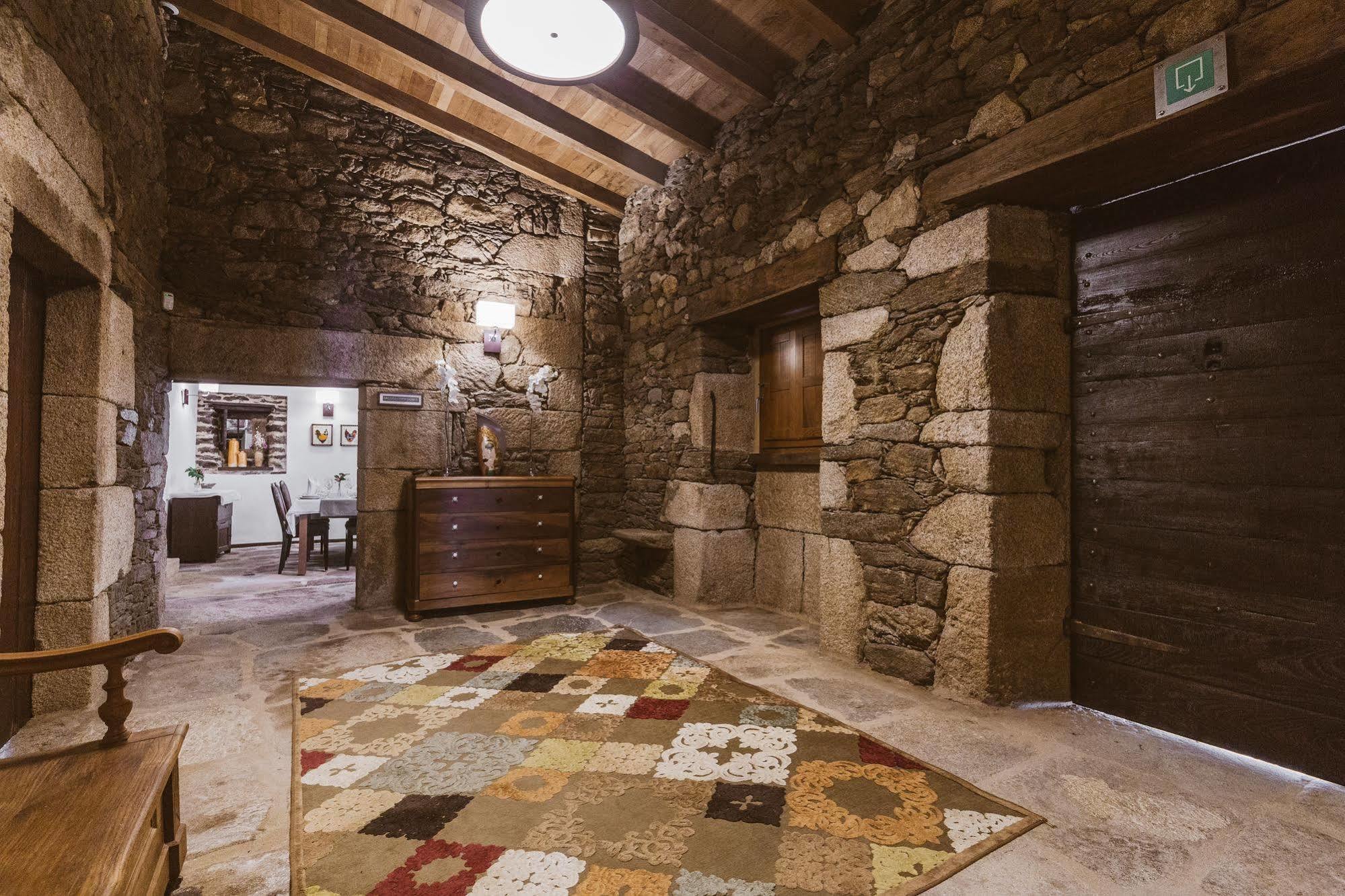 Pazo Da Pena Manzaneda Hotel Ngoại thất bức ảnh